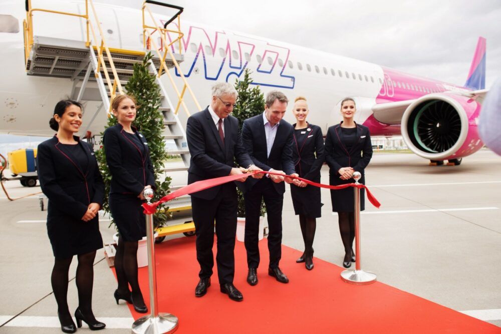 Boc Aviation Signs Sale And Leaseback Agreement With Wizz Air For A Neos