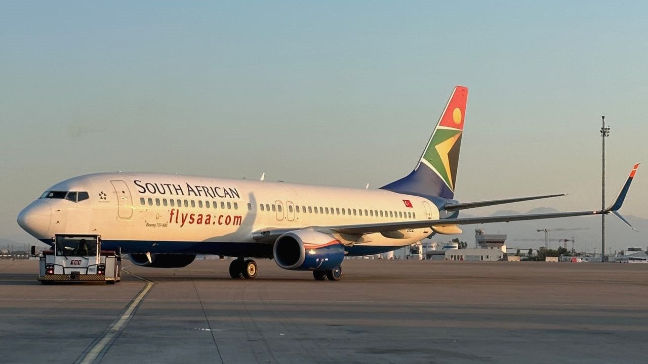 South African Airways SunExpress To Expand Boeing 737 Deal