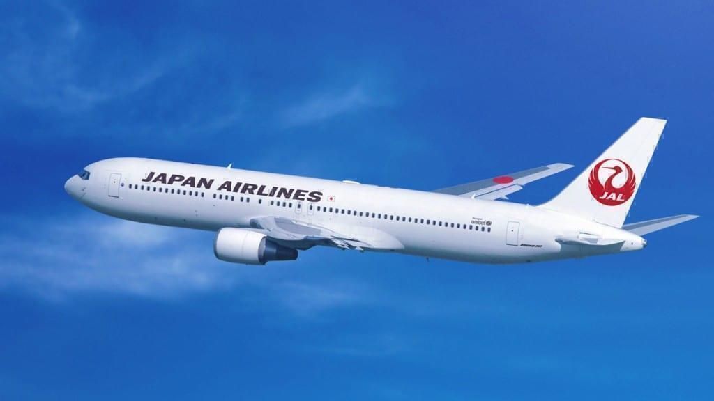 Japan Airlines Boeing 777