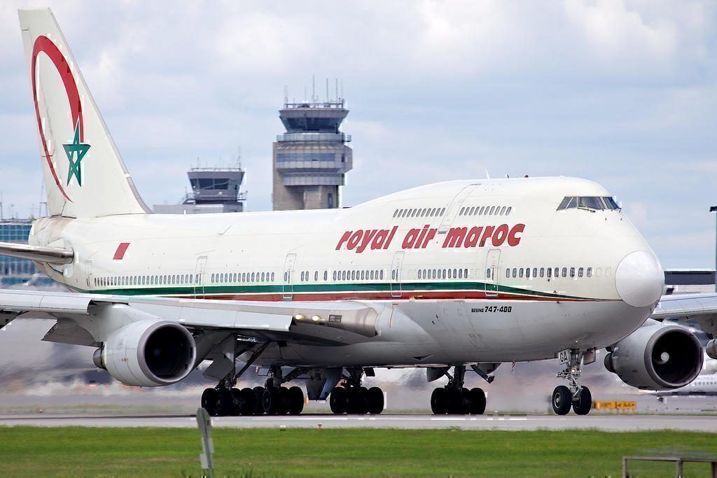Royal Air Maroc plane landing