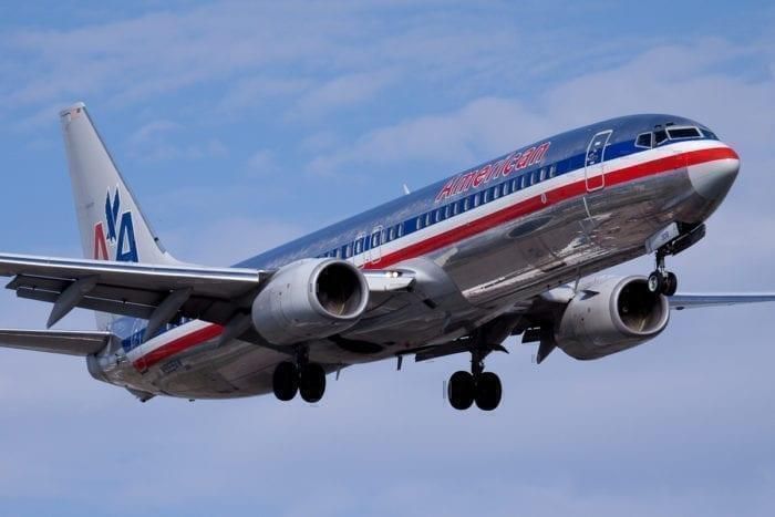 American Airlines 737 in flight