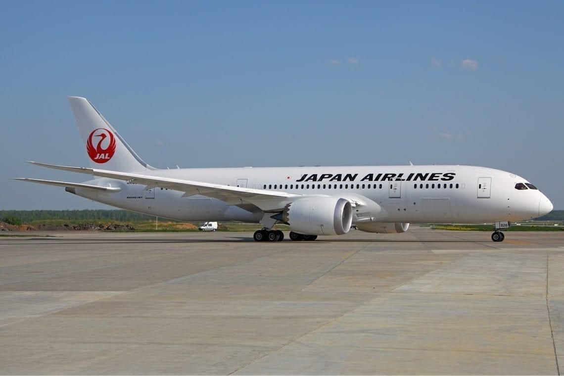A Japan Airlines Dreamliner