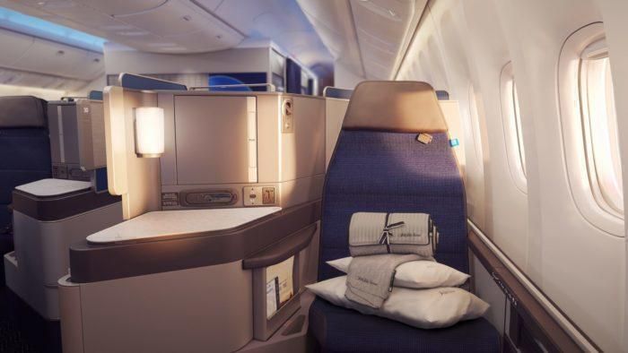 United Airlines Flies Its First Commercial 787-10 Flight United Airlines Flies Its First Commercial 787-10 Flight