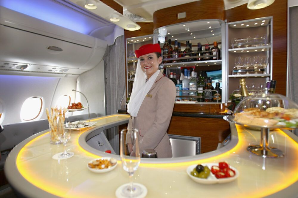 A380 emirates bar