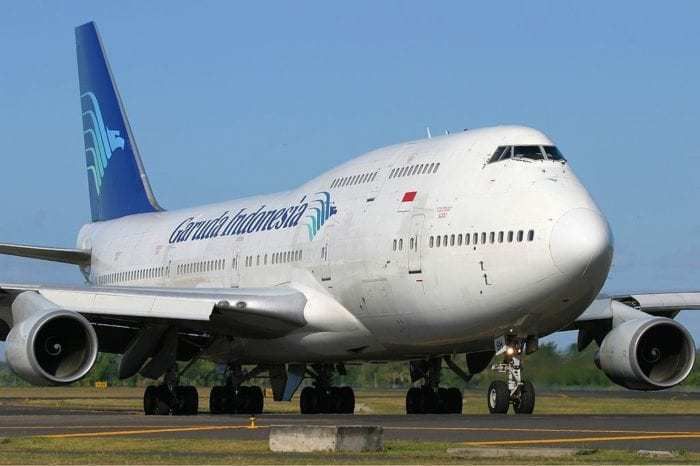 A Garuda Indonesia Boeing 747-400 at Pichugin. Image Source: Wikimedia Commons 