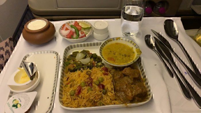 Flight Review: Singapore Airlines Boeing 777-300 Business Class