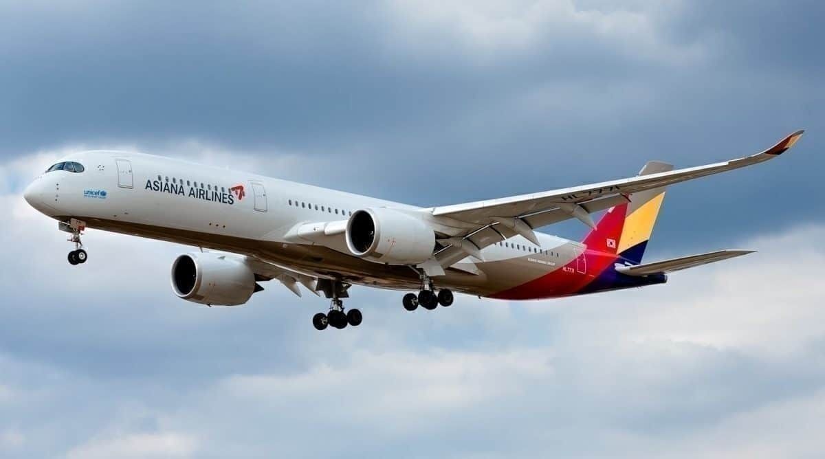 asiana-airlines-a350-jakarta