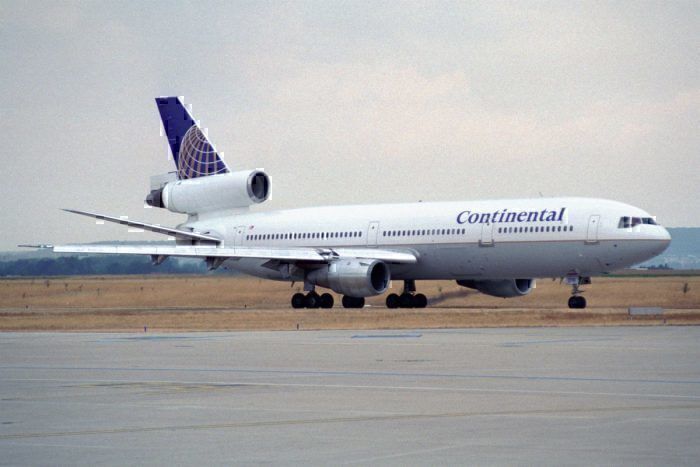 Continental DC-10