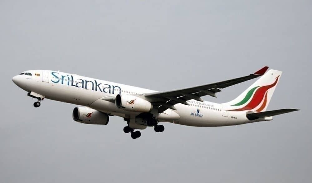 SriLankan A330 at LHR March 2011