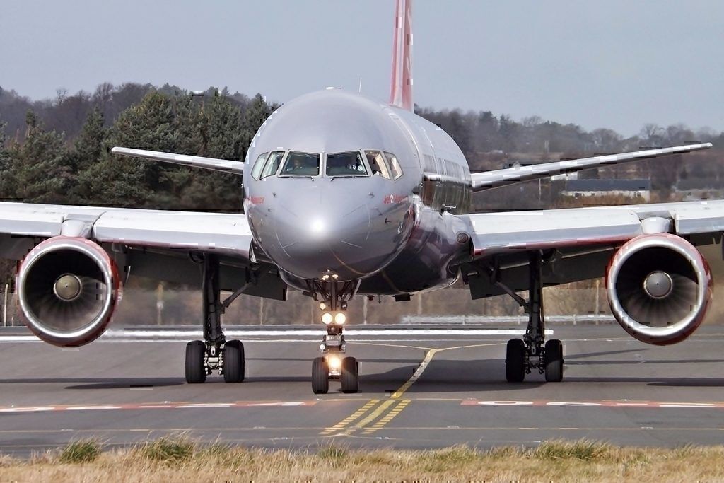 Jet2, Boeing 757, Pilot Unwell