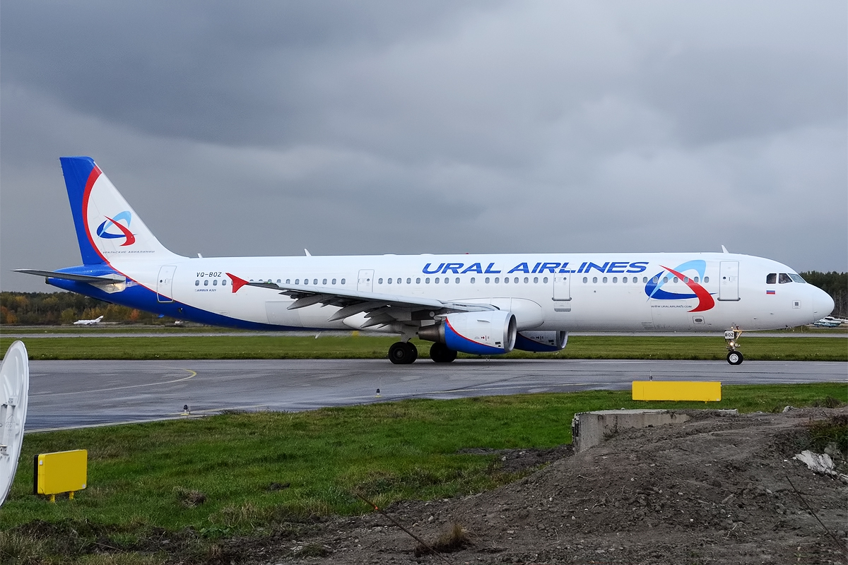 Ural airlines Airbus A321 Bird strike