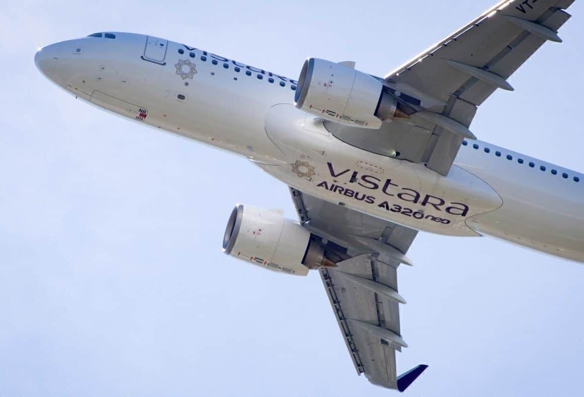Vistara A320neo taking off