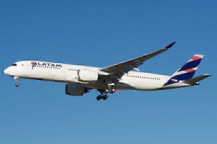 Amazon.co.jp: GeminiJets エアバス A350-900 民間航空機