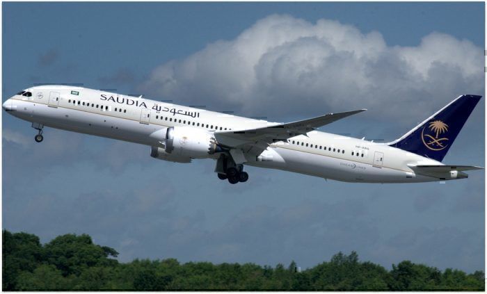 Saudi Arabian Airlines, Boeing_787-9, _HZ-ARG_(34519085633)