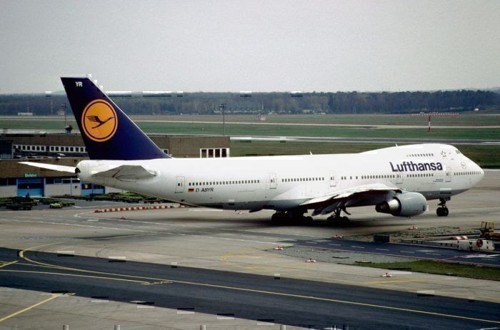 A Lufthansa Boeing 747