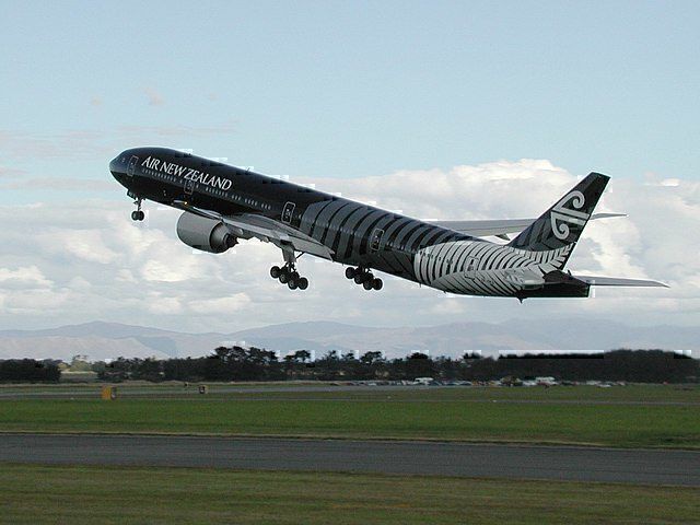 640px-All_Blacks_Air_New_Zealand_Boeing_777-300ER_taking_off
