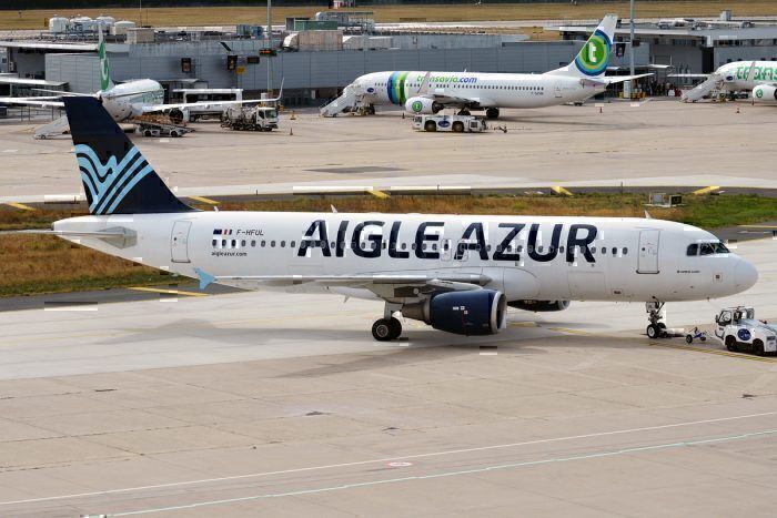Aigle Azur, F-HFUL, Airbus A320-214