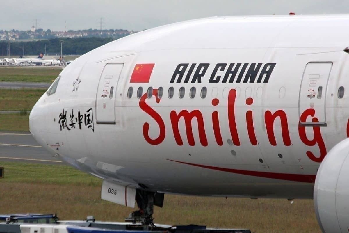 Air China 777 Similing livery