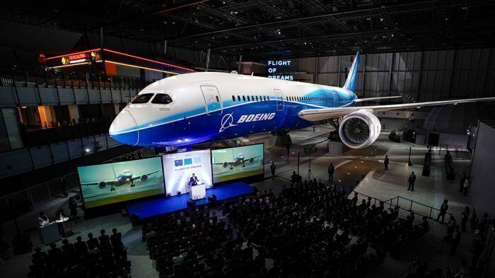 Tomorrow Boeing's 'Dreams Take Flight' 787 Will Open For Tours Tomorrow Boeing's 'Dreams Take Flight' 787 Will Open For Tours