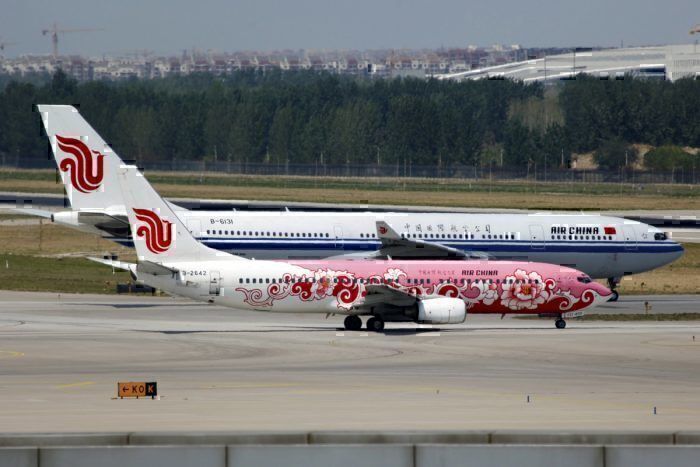 Air China Boeing 737-89L &amp; Airbus A330-243