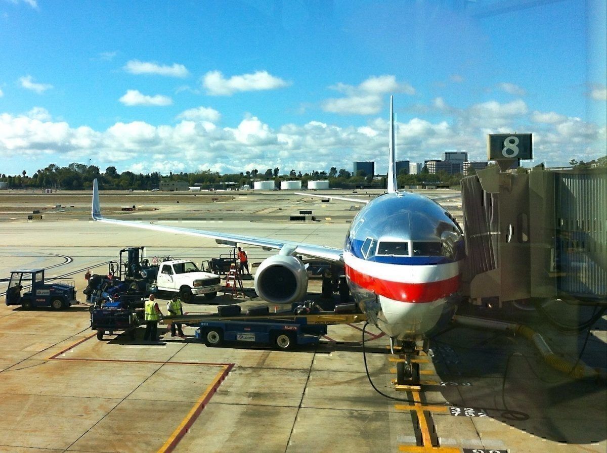 American Airlines 737 parked