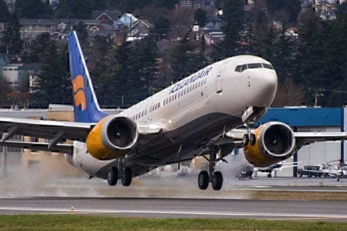 Iceland-Air-737-MAX-featured-700x467