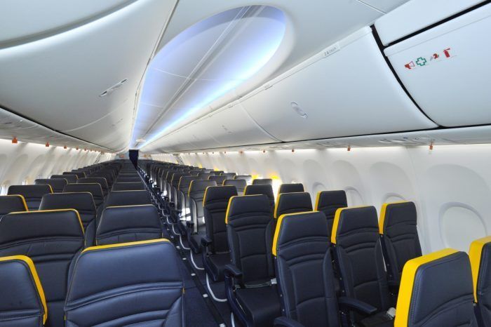 Unallocated seating, Ryanair, easyJet