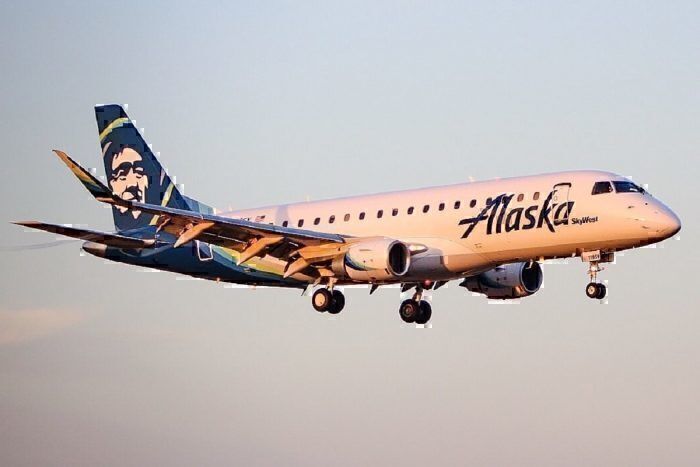Alaska Air jet landing