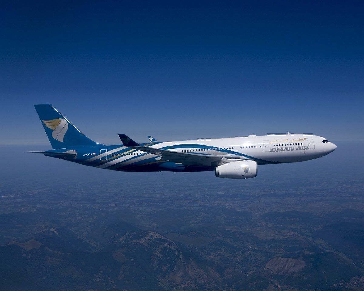 Oman Air jet airborne