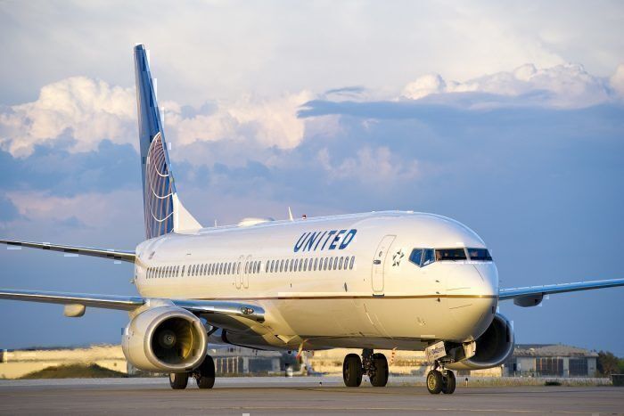 United jet on taxiway