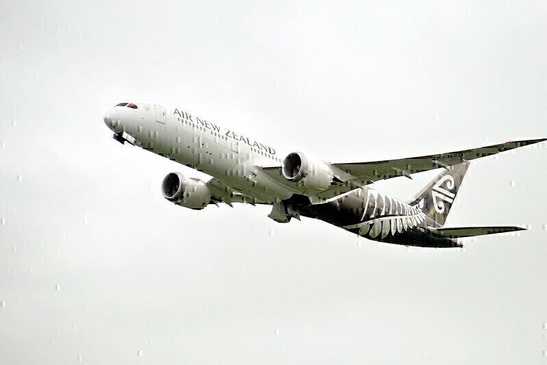 Air New Zealand Boeing 787-9 Dreamliner ZK-NZD NZ175 AKL-&gt;PER dep AKL