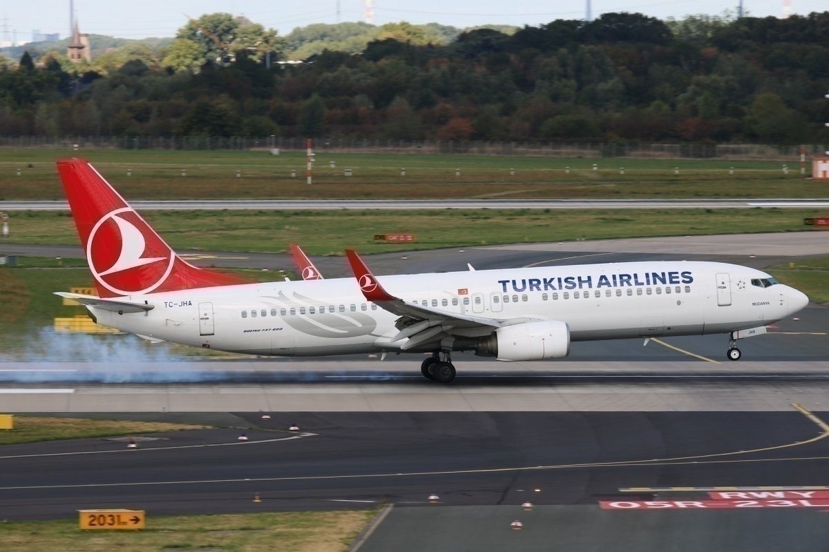 TC-JHA Boeing 737-800 Turkish Airlines DUS 2018-09-01 (4a)