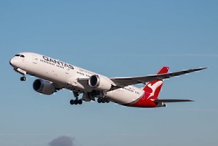 Boeing 787 Dreamliner - Qantas - VH-ZNB