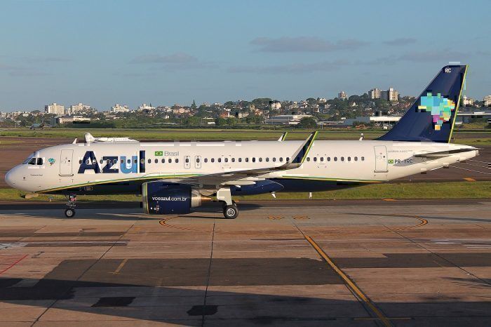 Azul jet on taxiway