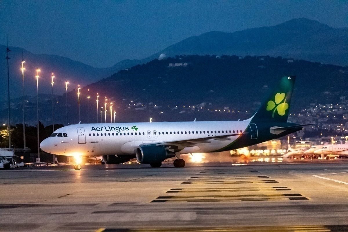 Aer Lingus jet on ground at night