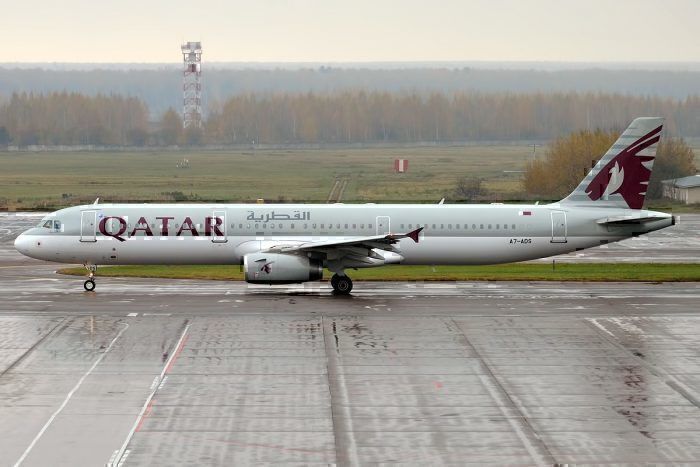 Qatar jet on apron