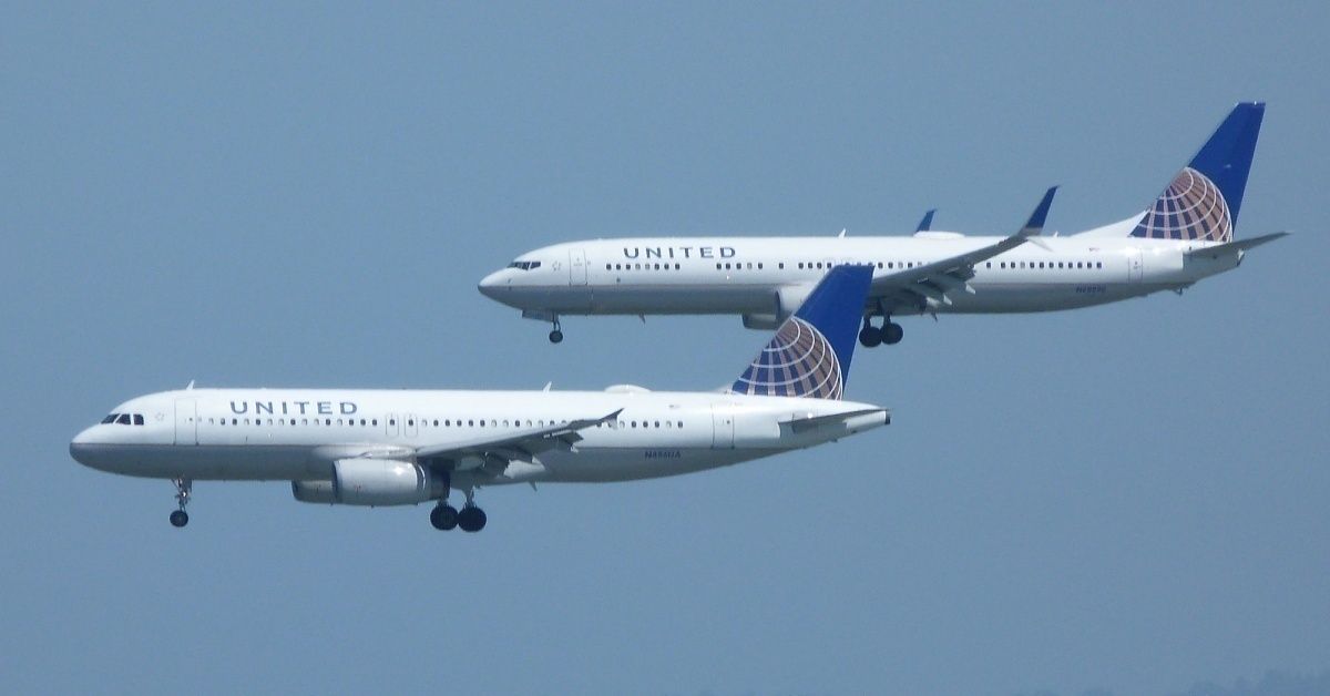 United 737 and A320