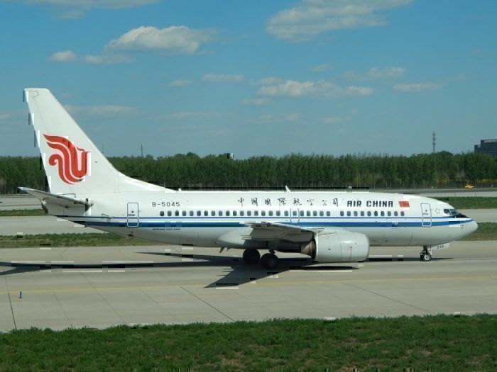 Air China Boeing 737-700