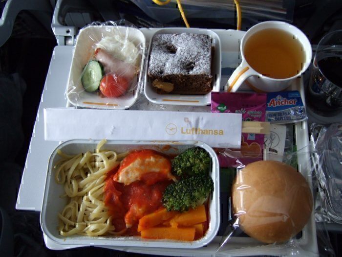Example of Lufthansa plane food