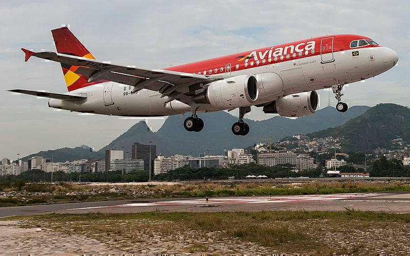 800px-Avianca_Airbus_A319_(8374024284)