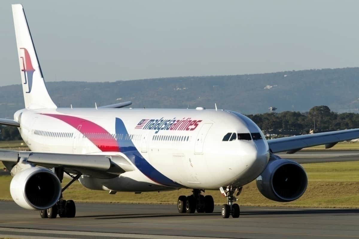 Malaysian Airlines connects Adelaide and Kuala Lumpur with its Airbus A330
