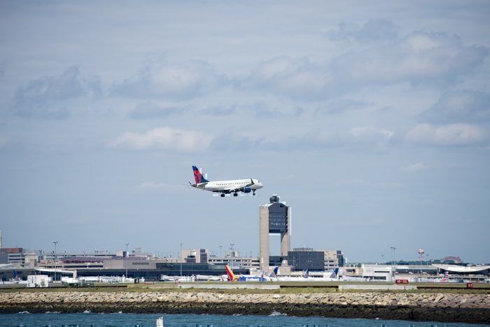 Delta Embraer 175 at Boston