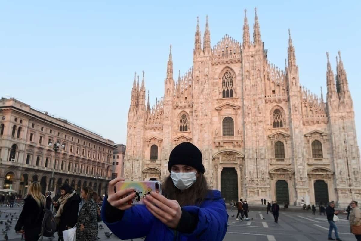 Traveler in Milan amid coronavirus