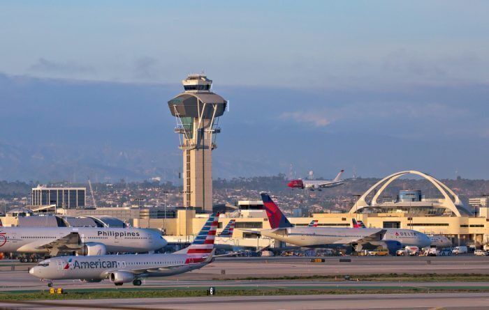 American and Delta Planes at LAX