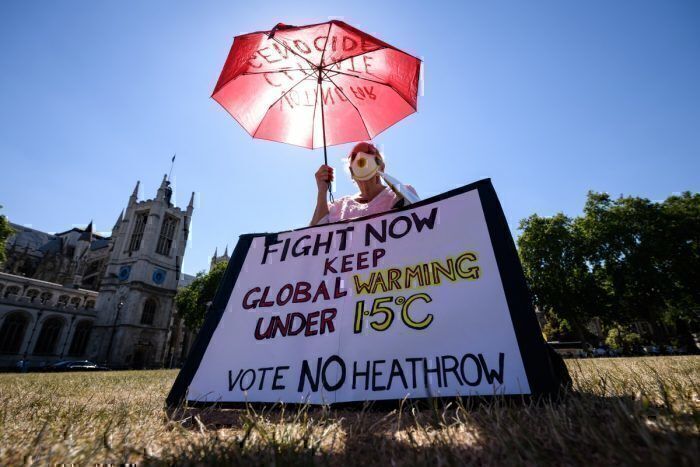 Protesters warns of global warming