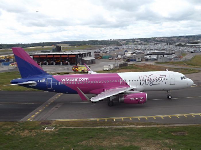 Wizz Air takeoff