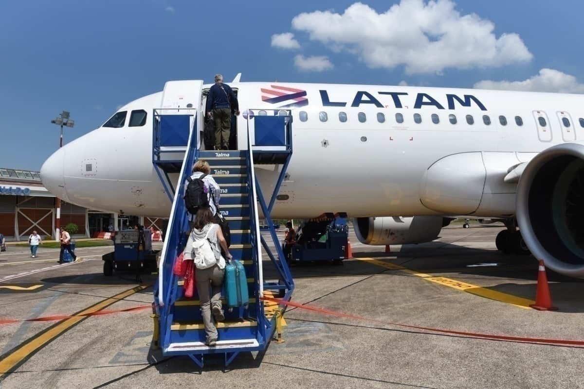 LATAM passengers boarding