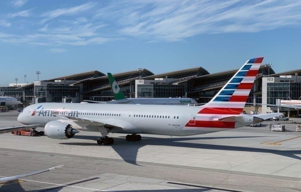 American Airlines further reduces schedule due to coronavirus