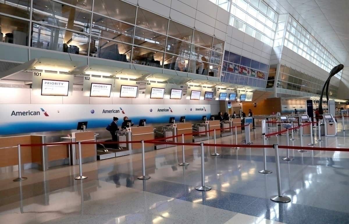 American Airlines aiport counter