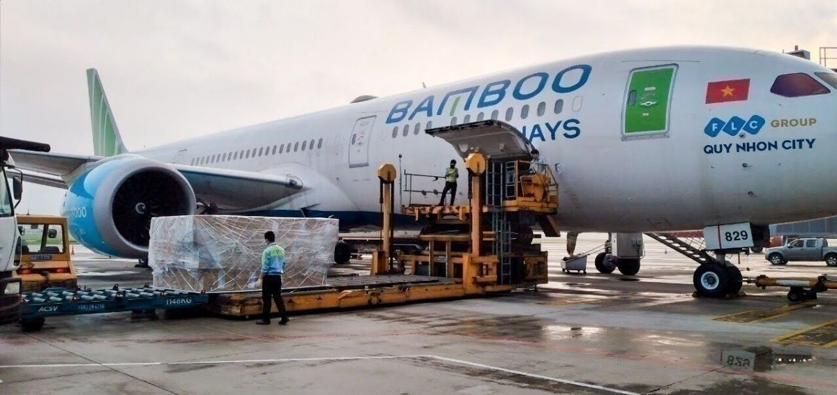Bamboo Airways, Europe, First Flight